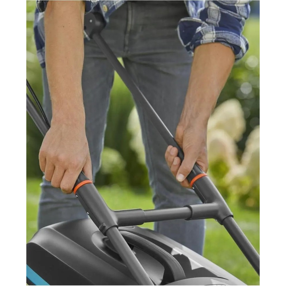 Gardena PowerMax 37/36V P4A akkumulátoros fűnyíró akkumulátorral (4,0 Ah) - Image 4